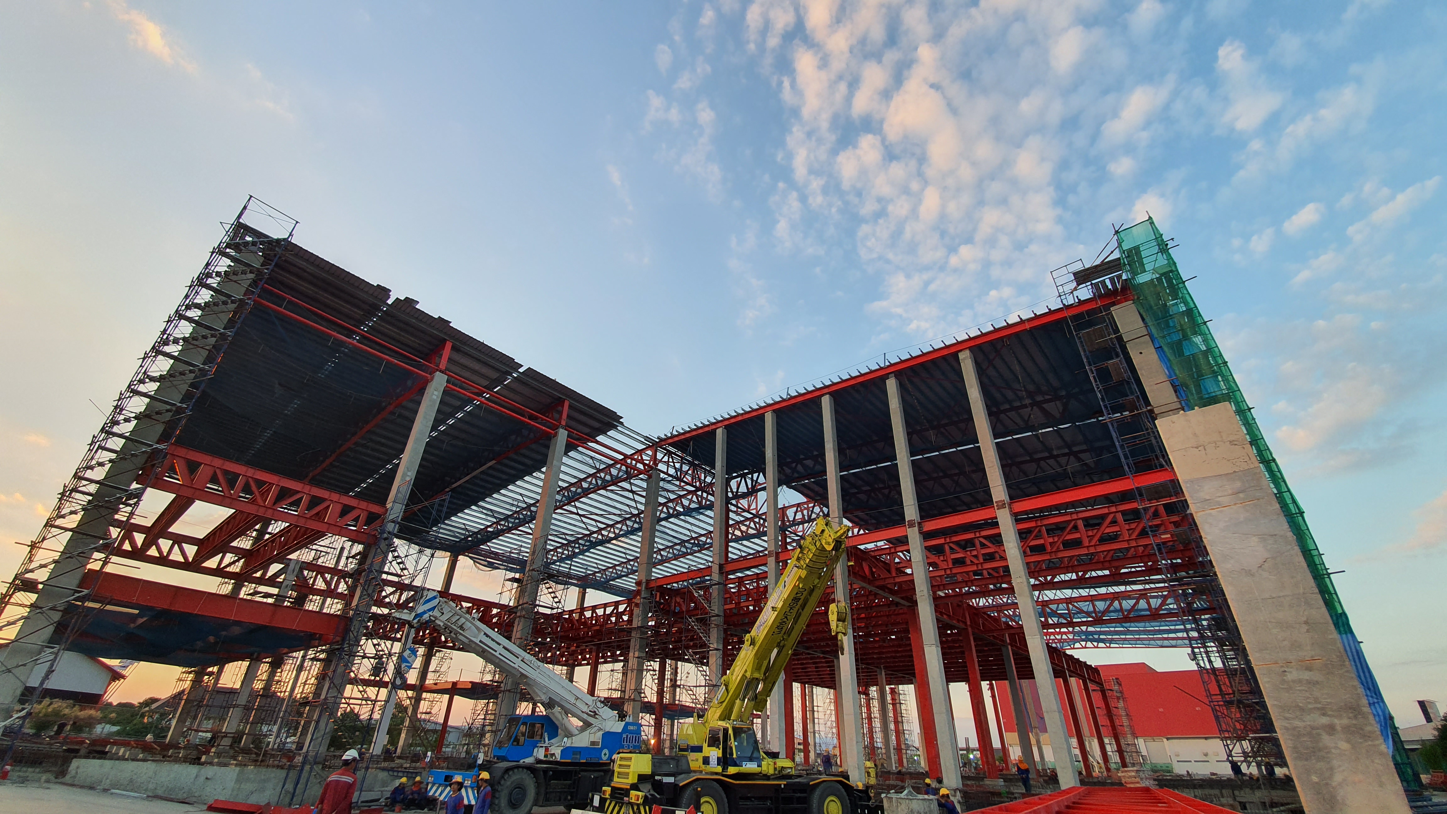 Pre-engineered building warehouse